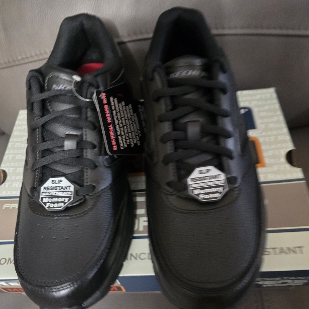 Skechers Women's Black Slip Resistant Shoes - Picture 2 of 6